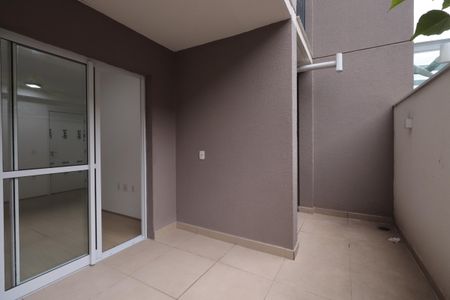 Apartamento para alugar com 70m², 2 quartos e 1 vagaVaranda