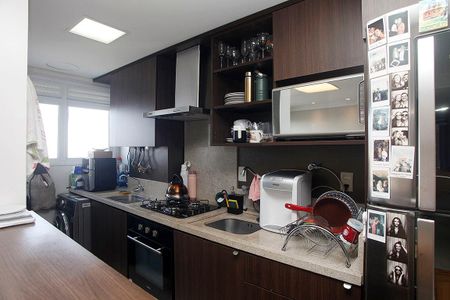 Apartamento à venda com 82m², 2 quartos e 1 vagaCozinha + Área de Serviço