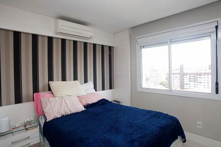 Quarto 1 Suíte de apartamento à venda com 2 quartos, 82m² em Independência, Porto Alegre