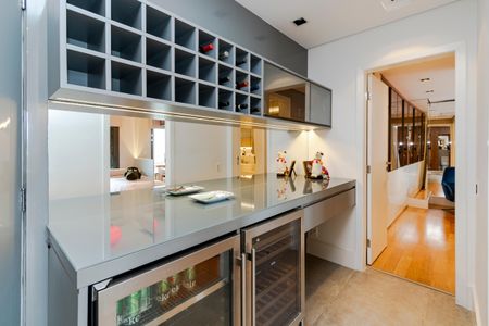 Apartamento à venda com 83m², 2 quartos e 2 vagasCorredor