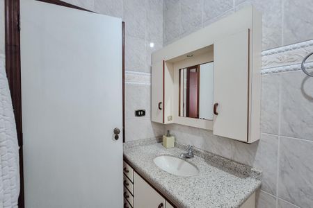 Casa à venda com 195m², 3 quartos e 1 vaga Casa à venda com 195m², 3 quartos e 1 vagaBanheiro Social