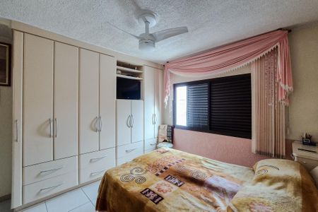 Casa à venda com 195m², 3 quartos e 1 vaga Casa à venda com 195m², 3 quartos e 1 vagaSuíte