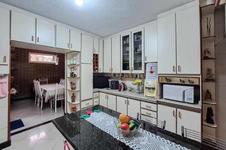 Casa à venda com 195m², 3 quartos e 1 vaga Casa à venda com 195m², 3 quartos e 1 vagaCozinha - Armários