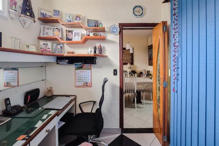 Casa à venda com 195m², 3 quartos e 1 vaga Casa à venda com 195m², 3 quartos e 1 vagaEscritório