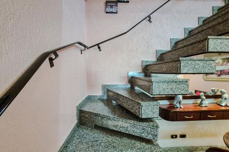 Casa à venda com 195m², 3 quartos e 1 vaga Casa à venda com 195m², 3 quartos e 1 vagacorredor