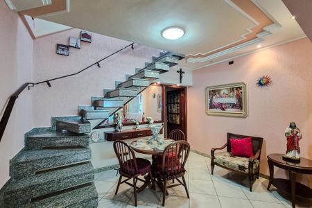 Casa à venda com 195m², 3 quartos e 1 vaga Casa à venda com 195m², 3 quartos e 1 vagaSala