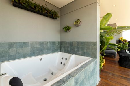 Apartamento à venda com 100m², 2 quartos e 2 vagasJacuzzi