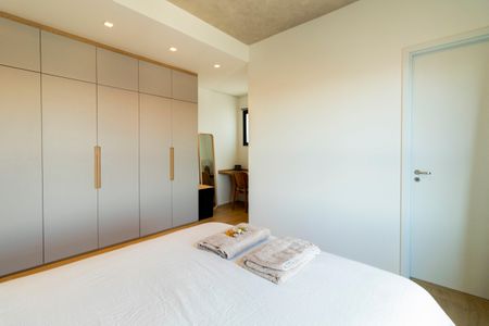 Apartamento à venda com 100m², 2 quartos e 2 vagasSuíte 1