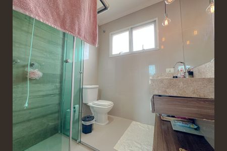 Casa à venda com 380m², 3 quartos e 2 vagasBanheiro