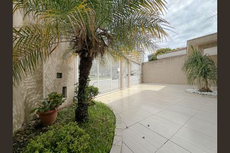 Casa à venda com 380m², 3 quartos e 2 vagasGaragem