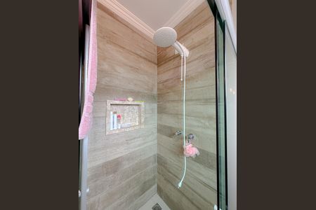 Casa à venda com 380m², 3 quartos e 2 vagasBanheiro