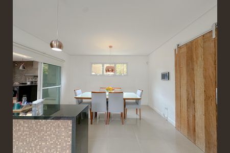 Casa à venda com 380m², 3 quartos e 2 vagasCozinha