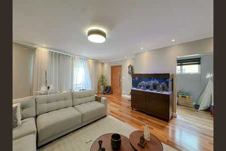 Casa à venda com 380m², 3 quartos e 2 vagasSala