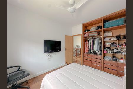 Casa à venda com 380m², 3 quartos e 2 vagasQuarto 1