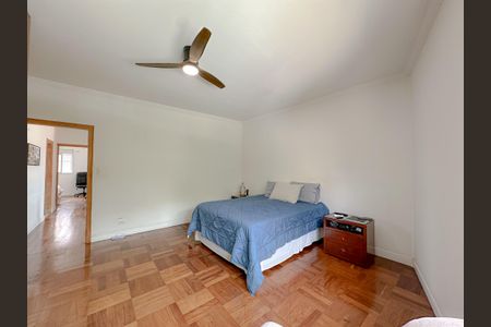 Casa à venda com 380m², 3 quartos e 2 vagasSuíte 1