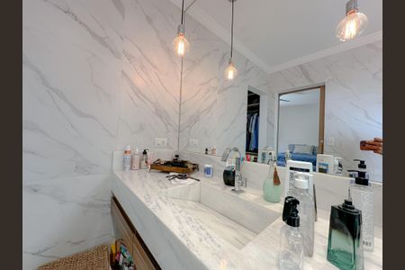 Casa à venda com 380m², 3 quartos e 2 vagasBanheiro Suíte 1