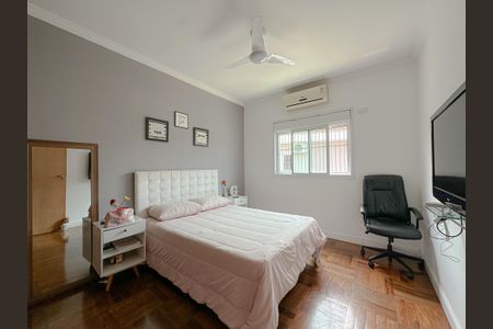 Casa à venda com 380m², 3 quartos e 2 vagasQuarto 1