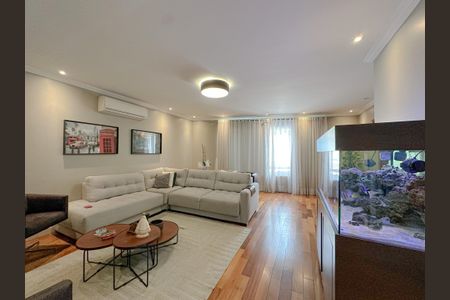 Casa à venda com 380m², 3 quartos e 2 vagasSala