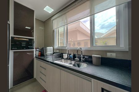 Casa à venda com 380m², 3 quartos e 2 vagasCozinha