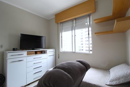 Quarto 2 de apartamento à venda com 3 quartos, 76m² em Indianópolis, São Paulo