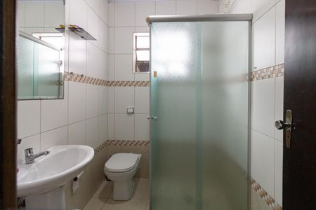 Casa à venda com 128m², 4 quartos e 2 vagasBanheiro