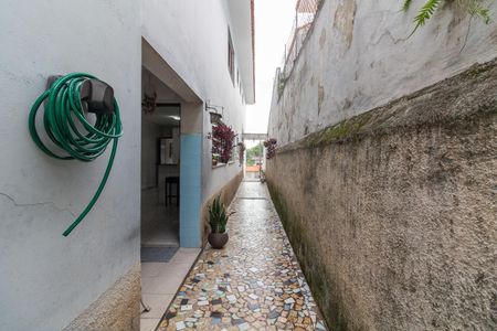Casa à venda com 128m², 4 quartos e 2 vagasCorredor
