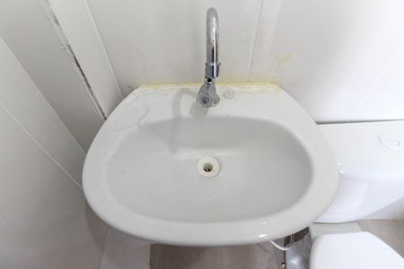 Casa para alugar com 55m², 2 quartos e sem vagaBanheiro