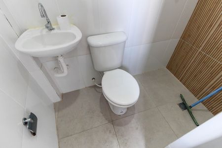 Casa para alugar com 55m², 2 quartos e sem vagaBanheiro