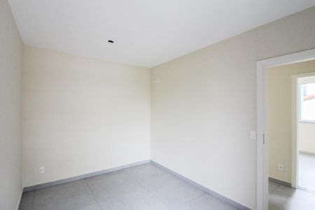 Apartamento à venda com 77m², 3 quartos e 2 vagas Apartamento à venda com 77m², 3 quartos e 2 vagasSuíte