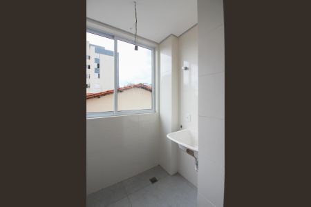Apartamento à venda com 77m², 3 quartos e 2 vagas Apartamento à venda com 77m², 3 quartos e 2 vagasÁrea de Serviço