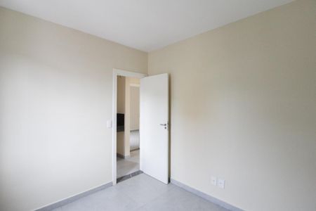 Apartamento à venda com 77m², 3 quartos e 2 vagas Apartamento à venda com 77m², 3 quartos e 2 vagasQuarto 2