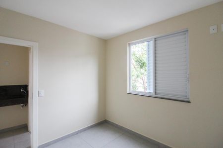 Apartamento à venda com 78m², 3 quartos e 2 vagasQuarto 2