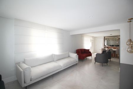 Apartamento à venda com 125m², 3 quartos e 1 vaga Apartamento à venda com 125m², 3 quartos e 1 vagaSala