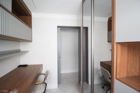 Apartamento à venda com 125m², 3 quartos e 1 vaga Apartamento à venda com 125m², 3 quartos e 1 vagaEscritório