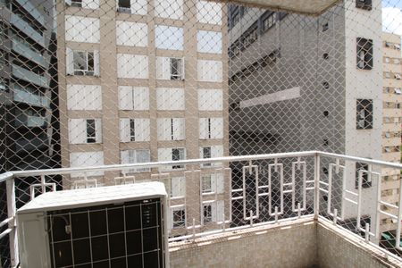 Apartamento à venda com 125m², 3 quartos e 1 vaga Apartamento à venda com 125m², 3 quartos e 1 vagaVaranda do Quarto