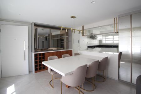 Sala de apartamento à venda com 3 quartos, 125m² em Vila Uberabinha, São Paulo