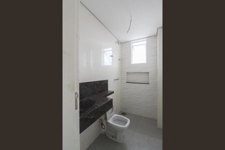 Apartamento à venda com 85m², 3 quartos e 2 vagas Apartamento à venda com 85m², 3 quartos e 2 vagasBanheiro da Suíte