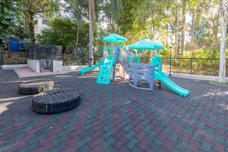 Apartamento à venda com 96m², 2 quartos e 2 vagas Apartamento à venda com 96m², 2 quartos e 2 vagasÁrea comum - Playground