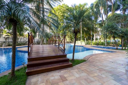 Apartamento à venda com 96m², 2 quartos e 2 vagas Apartamento à venda com 96m², 2 quartos e 2 vagasÁrea comum - Piscina