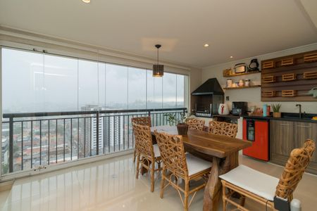 Apartamento à venda com 96m², 2 quartos e 2 vagas Apartamento à venda com 96m², 2 quartos e 2 vagasSala/Varanda gourmet