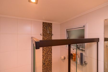 Apartamento à venda com 96m², 2 quartos e 2 vagas Apartamento à venda com 96m², 2 quartos e 2 vagasBanheiro Suíte 2