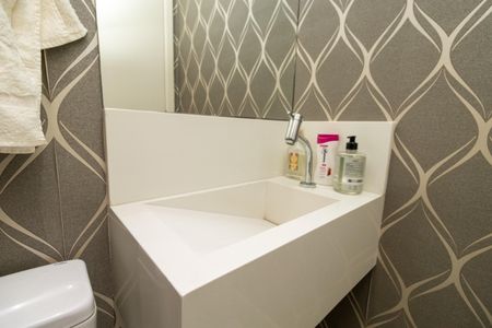 Apartamento à venda com 96m², 2 quartos e 2 vagas Apartamento à venda com 96m², 2 quartos e 2 vagasLavabo