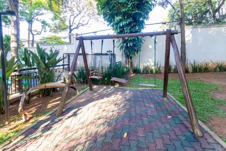 Apartamento à venda com 96m², 2 quartos e 2 vagas Apartamento à venda com 96m², 2 quartos e 2 vagasÁrea comum - Playground