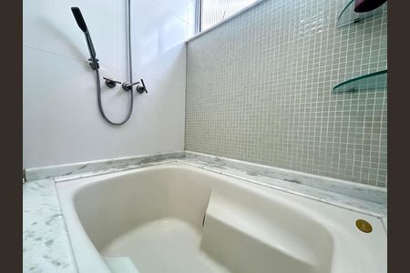 Apartamento para alugar com 58m², 2 quartos e sem vaga Apartamento para alugar com 58m², 2 quartos e sem vagaBanheiro