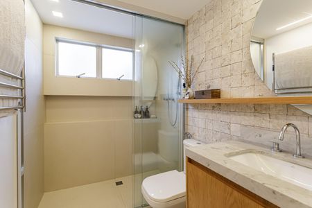 Banheiro Social de apartamento à venda com 3 quartos, 115m² em Moema, São Paulo