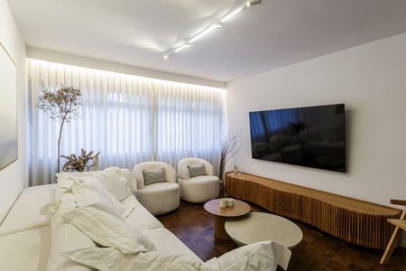Sala de apartamento à venda com 3 quartos, 115m² em Moema, São Paulo