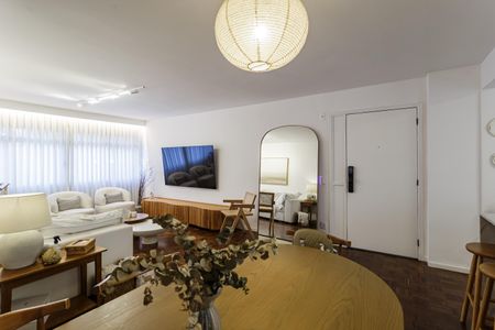 Sala de apartamento à venda com 3 quartos, 115m² em Moema, São Paulo