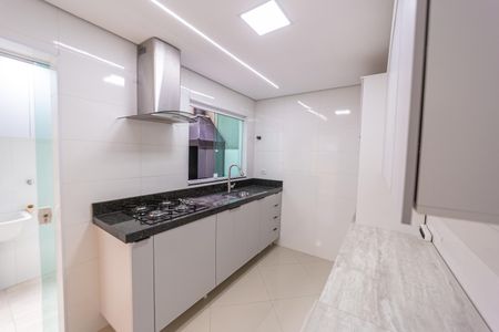 Casa de condomínio à venda com 50m², 2 quartos e 1 vaga Casa de condomínio à venda com 50m², 2 quartos e 1 vagaCozinha