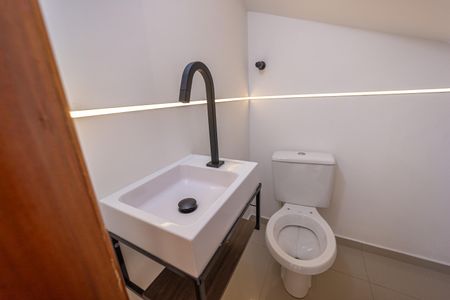 Lavabo de casa de condomínio à venda com 2 quartos, 50m² em Vila Ré, São Paulo
