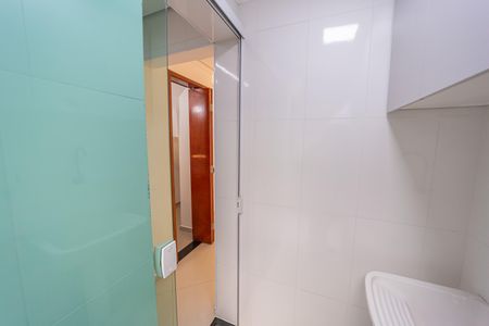 Casa de condomínio à venda com 50m², 2 quartos e 1 vaga Casa de condomínio à venda com 50m², 2 quartos e 1 vagaÁrea de Serviço